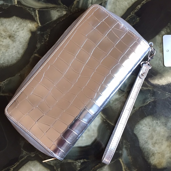 Nordstrom Croc Embossed Zip Around Wallet/New - Picture 2 of 6